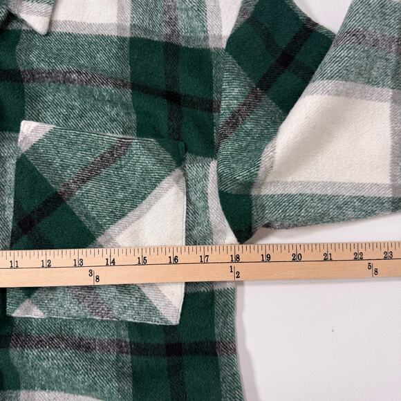 KUT Women’s Green Plaid Cropped Flannel Shirt Button Down Size Small - Picture 7 of 8